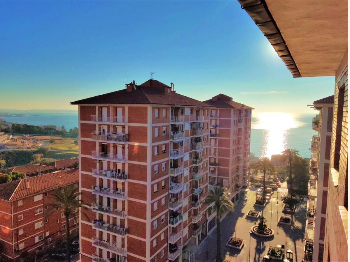 Helena Seaview & Beach-Apartment Montgat Eksteriør bilde