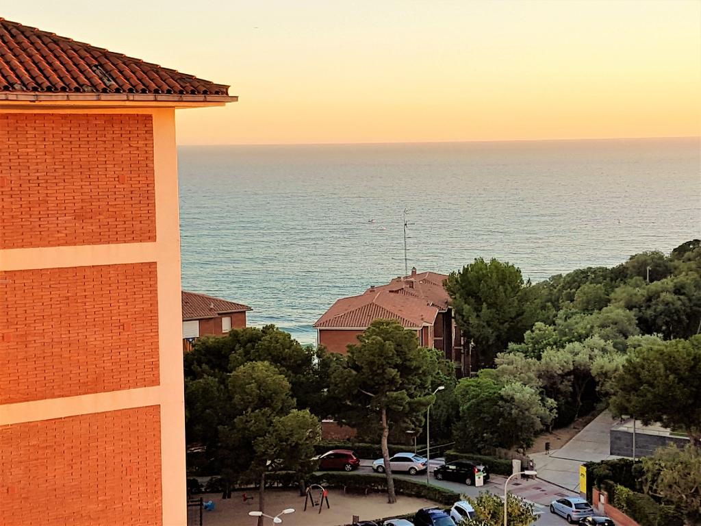 Helena Seaview & Beach-Apartment Montgat Eksteriør bilde